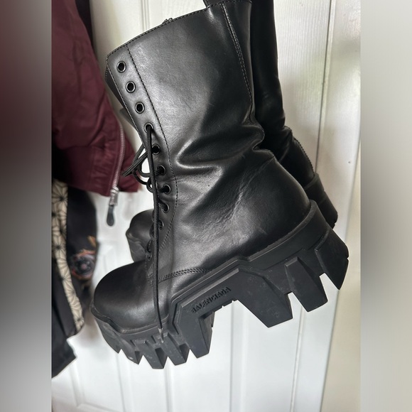 Balenciaga Bulldozer Boots size 38EU 8US - Picture 3 of 6